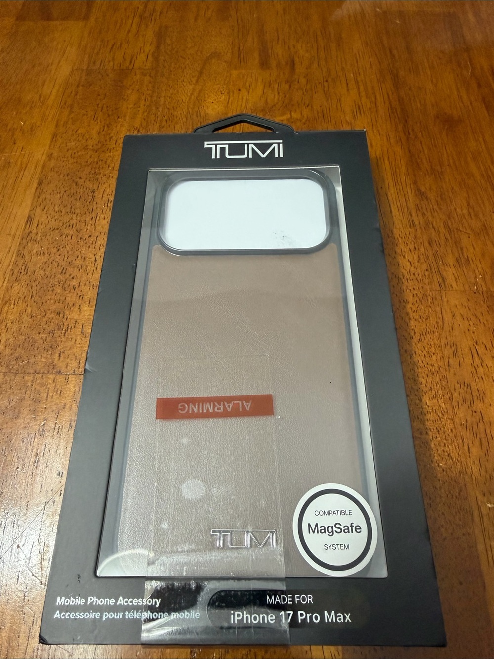 Brand New TUMI iPhone 17 Pro Max MagSafe Leather Phone Case Retail $150